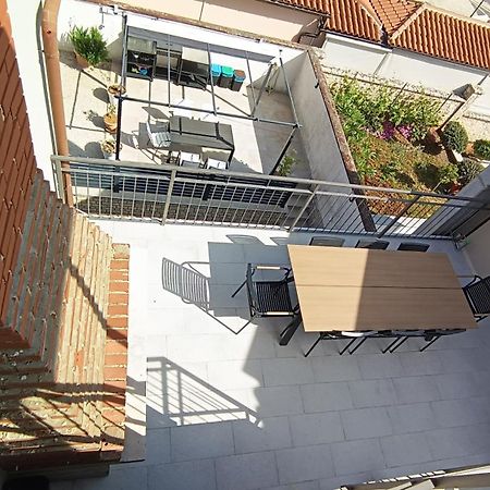 Caramel Comforts With Sea View In Stinjan Only 300 Meters From The Beach Pula Exterior photo