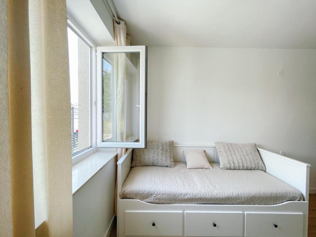 Caramel Comforts With Sea View In Stinjan Only 300 Meters From The Beach Pula Exterior photo
