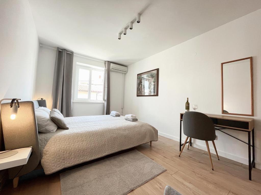 Caramel Comforts With Sea View In Stinjan Only 300 Meters From The Beach Pula Exterior photo