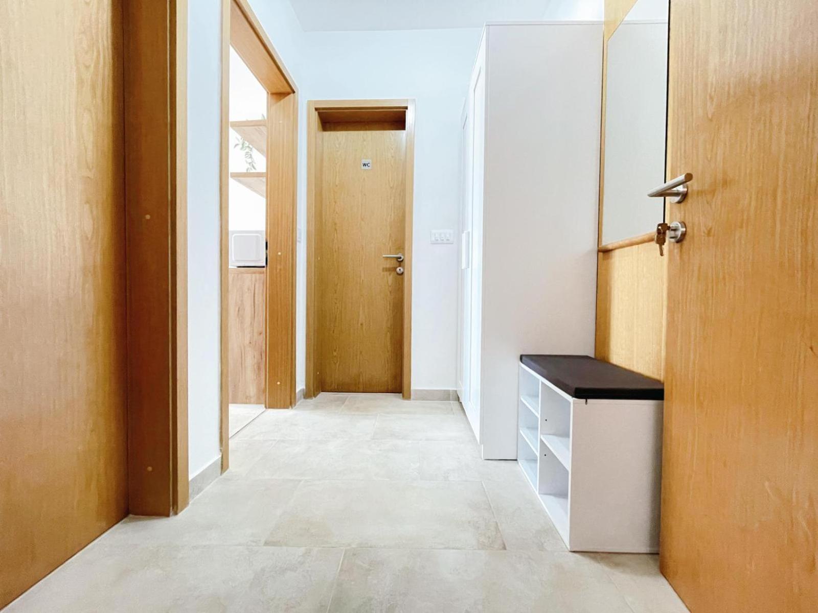 Caramel Comforts With Sea View In Stinjan Only 300 Meters From The Beach Pula Exterior photo